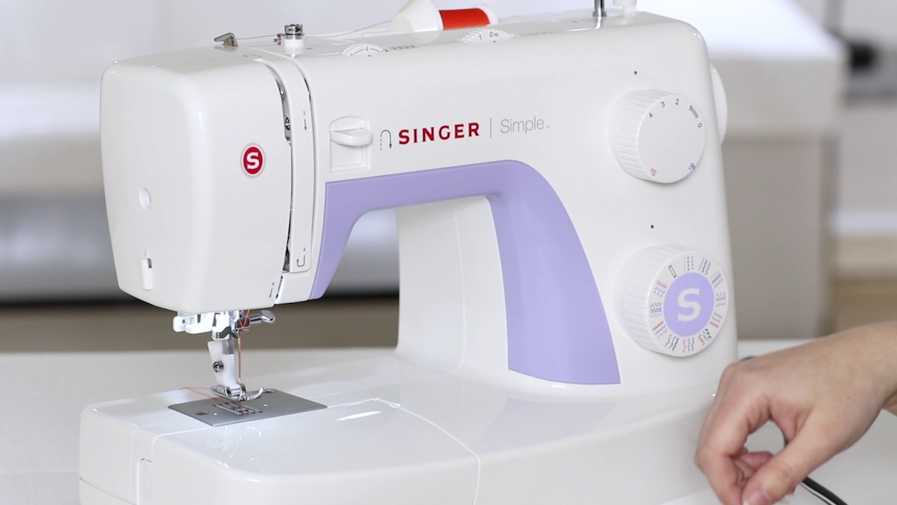 Singer Sewing Machine 3232